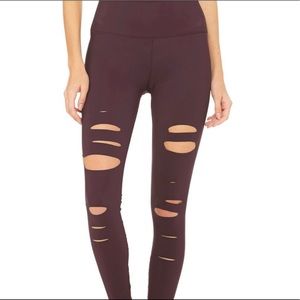 Alo Yoga Ripped Warrior Leggings